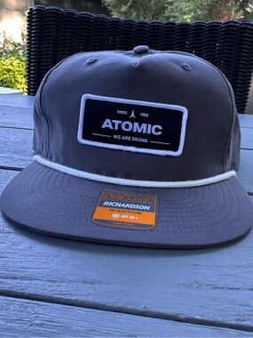 Atomic Gray Rope-Trim Snapback cap never worn